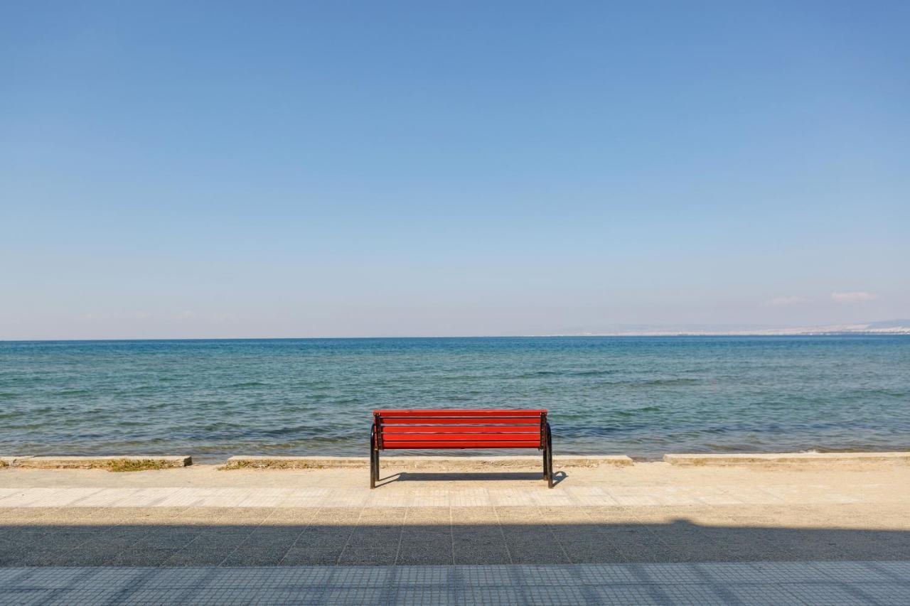 Metaxa Seafront Apartment Peraía Dış mekan fotoğraf