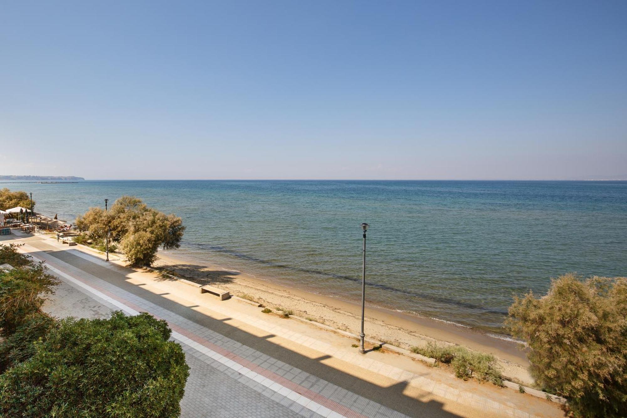 Metaxa Seafront Apartment Peraía Dış mekan fotoğraf